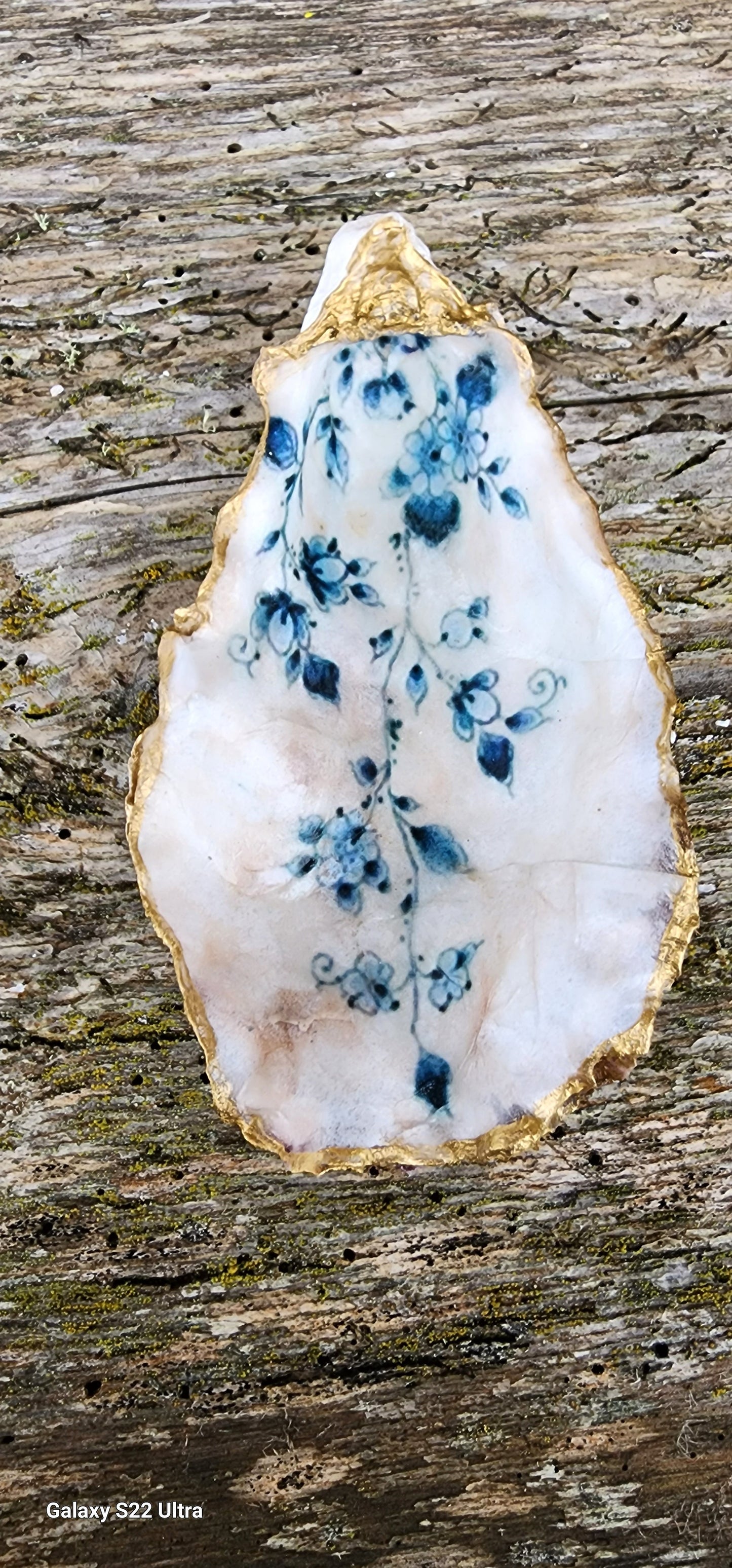 ***SOLD*** Hood Canal Seashell - Delft Blue Clam with 18k Gold Trim - Carrie Goller