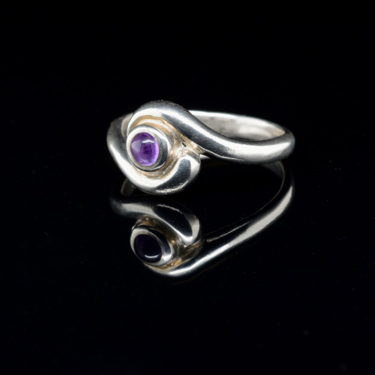 Jody Lyle - Cyclone Ring, Amethyst with Sterling Silver #3404