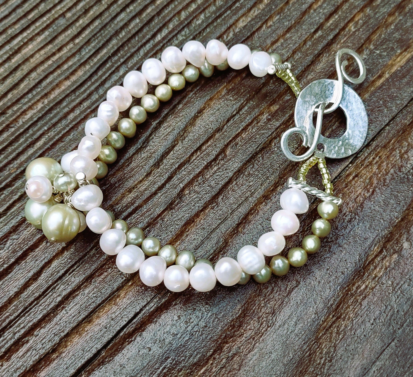 **NEW** B901 Debra Saldivar - Bracelet, Freshwater Pearls, Hand Tooled Sterling Silver Toggle