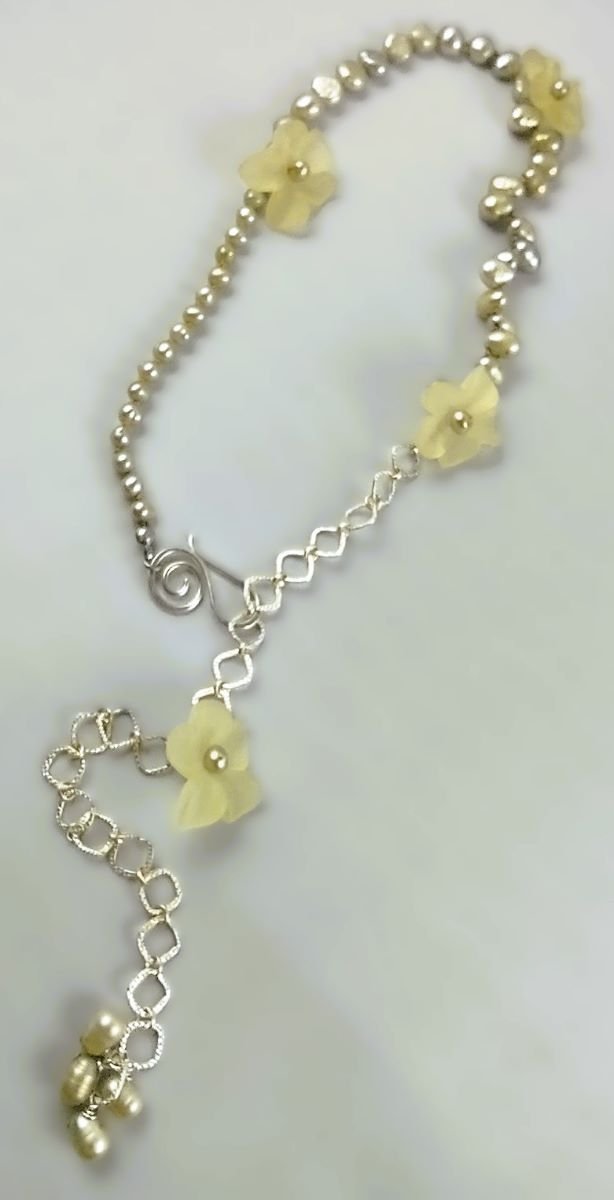 ***SOLD*** N1010 Debra Saldivar - Necklace Freshwater Pearls, Sterling Silver, Chain, Vintage Lucite