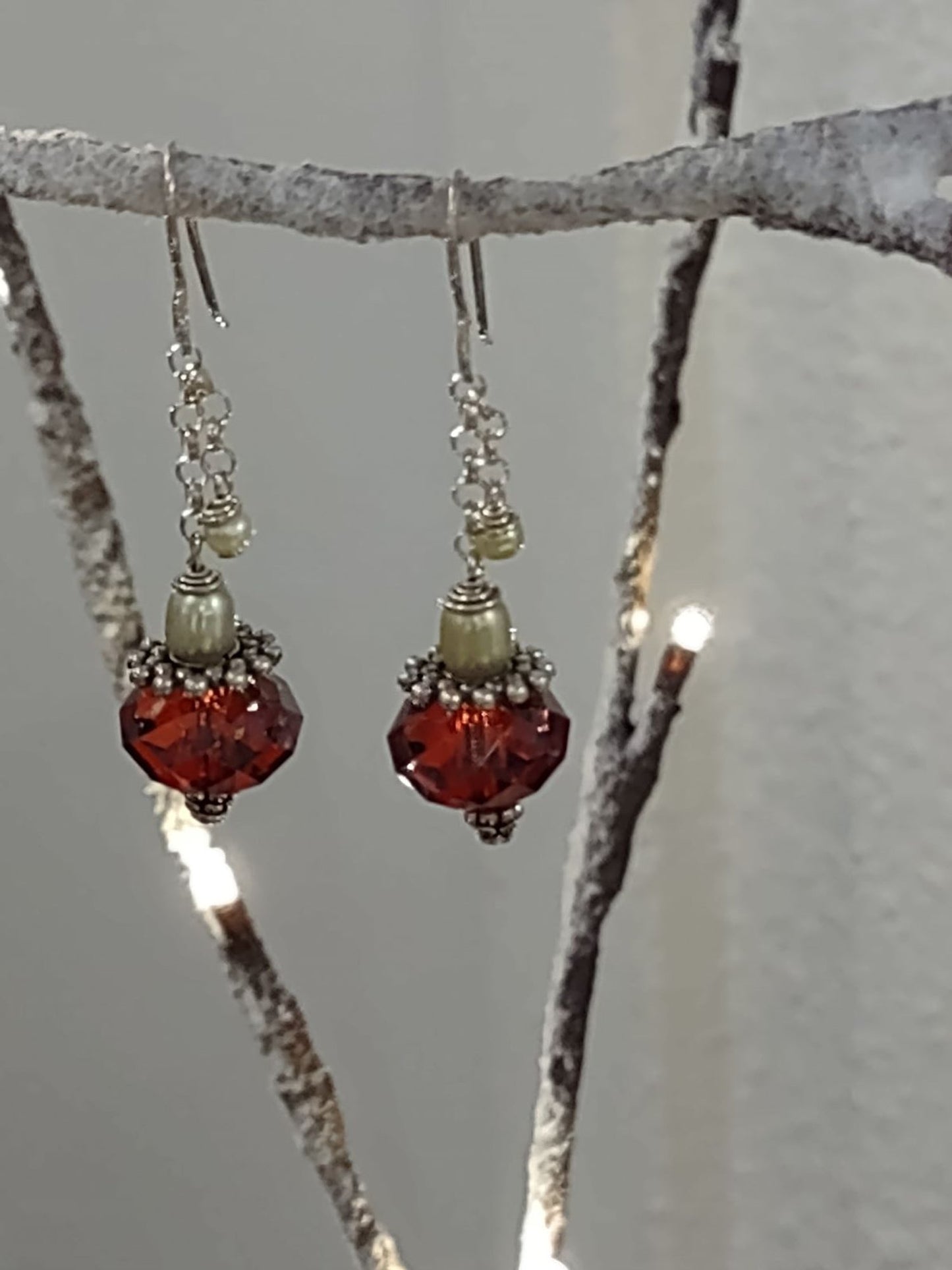 E405 Debra Saldivar - Earrings Swarovski Crystal, Freshwater Pearl & Sterling Silver